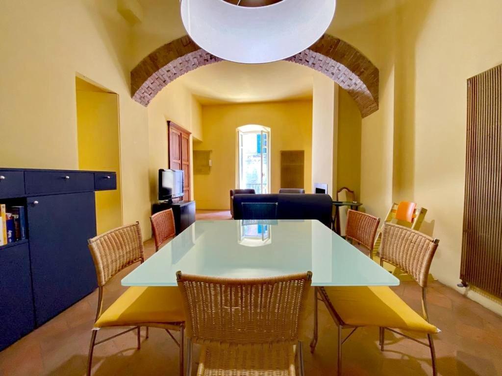 Abbraccio Etrusco * Perugia